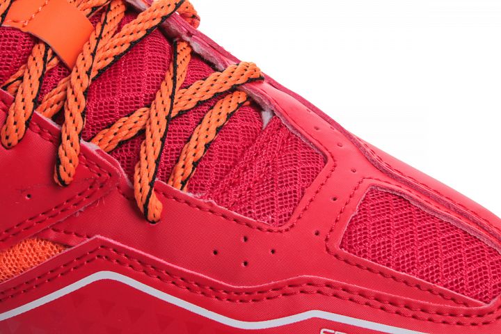 Yonex Power Cushion 36 Red